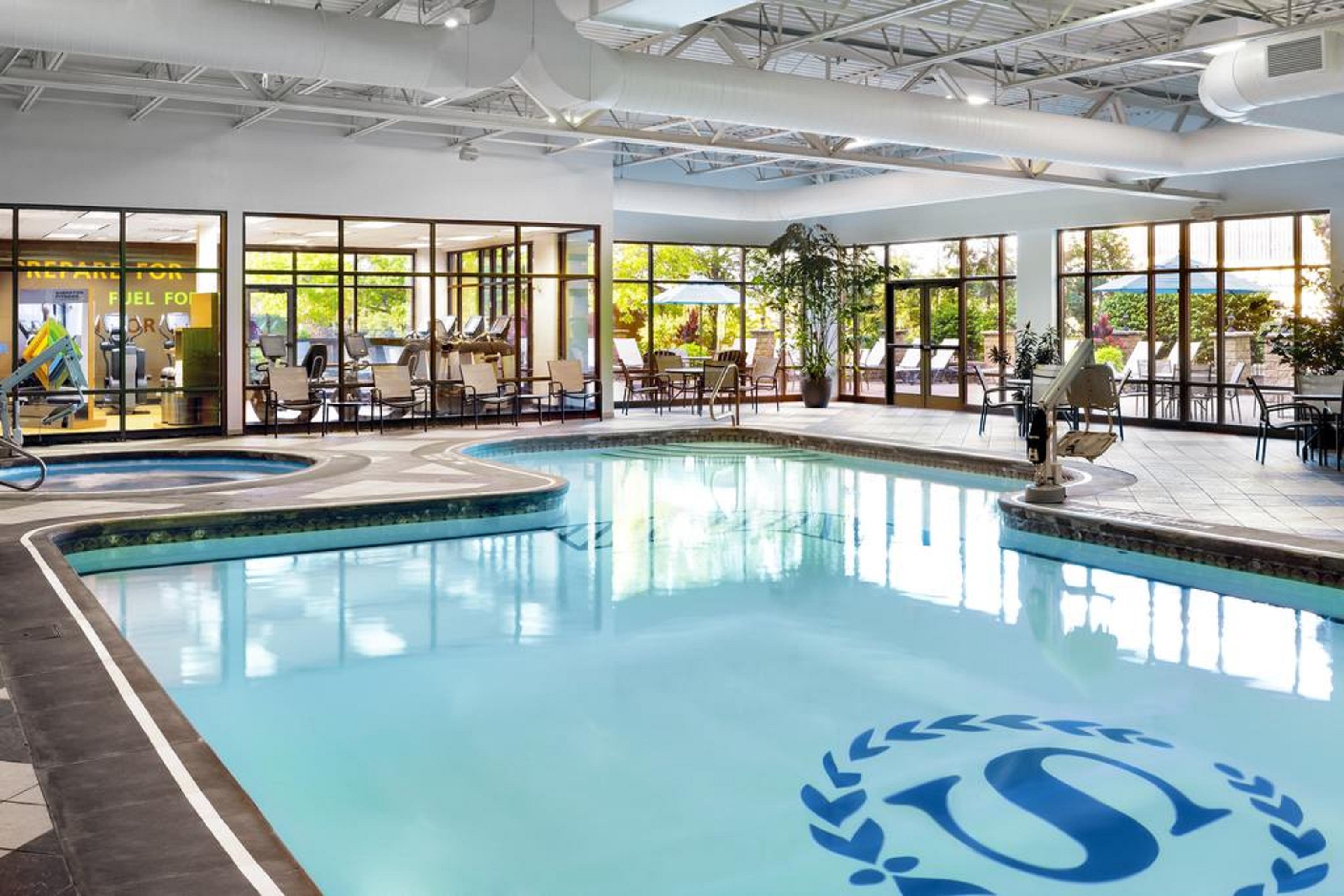 Sheraton Pittsburgh Hotel At Station Square Bagian luar foto