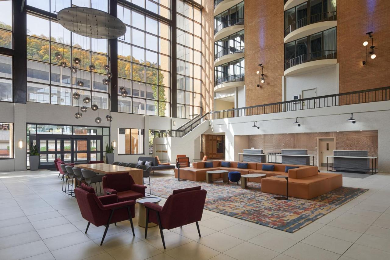 Sheraton Pittsburgh Hotel At Station Square Bagian luar foto