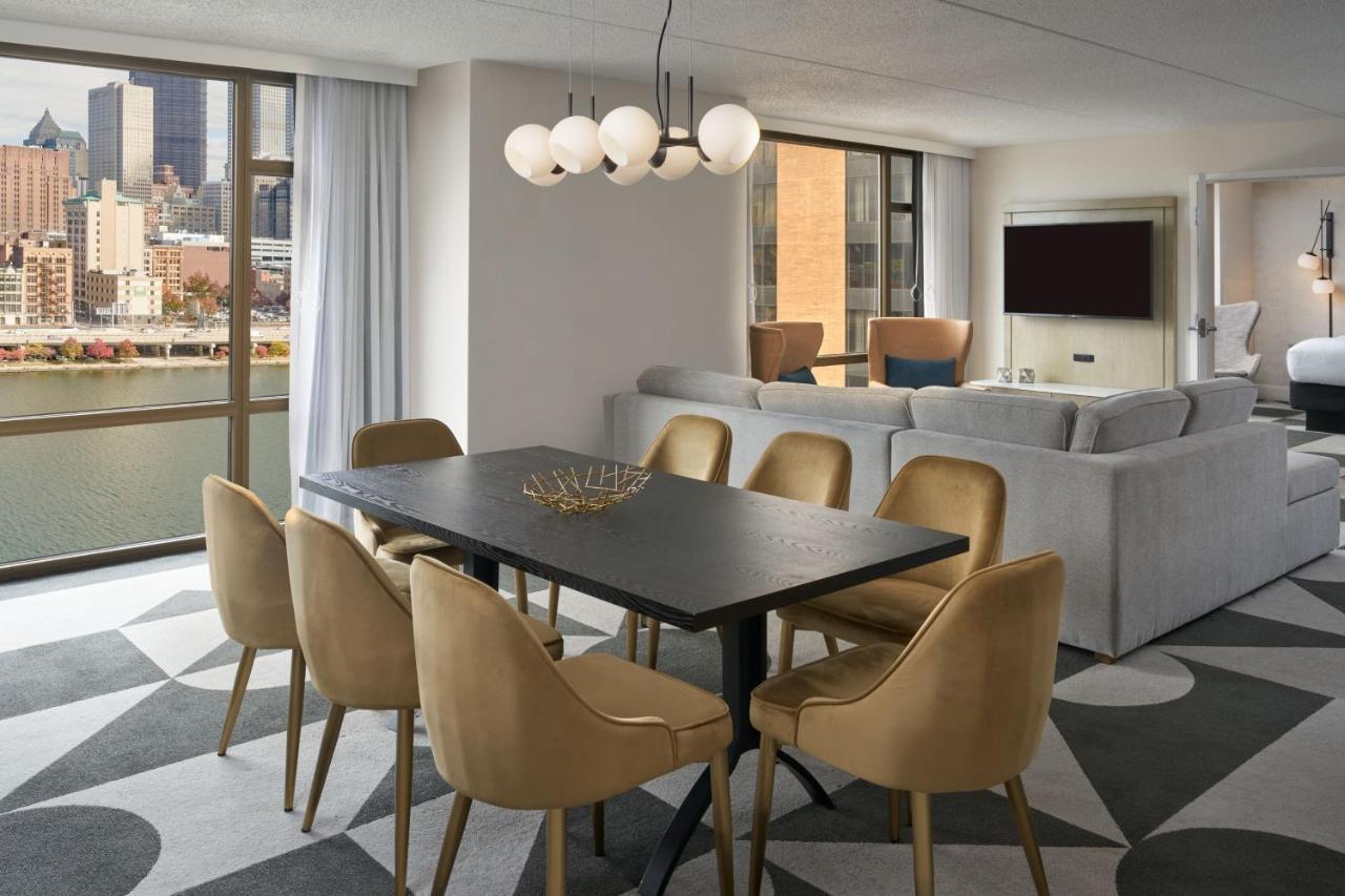Sheraton Pittsburgh Hotel At Station Square Bagian luar foto
