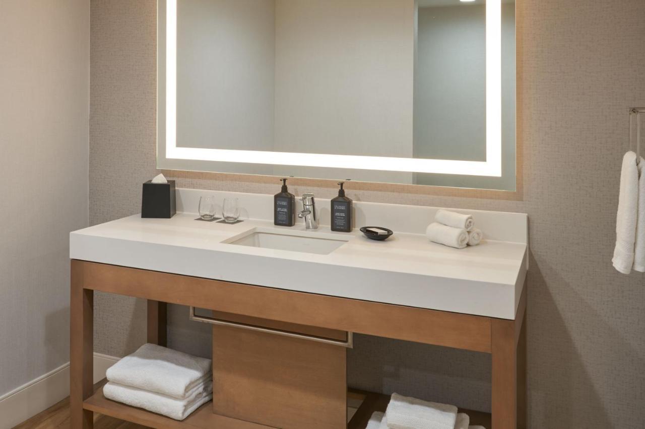 Sheraton Pittsburgh Hotel At Station Square Bagian luar foto