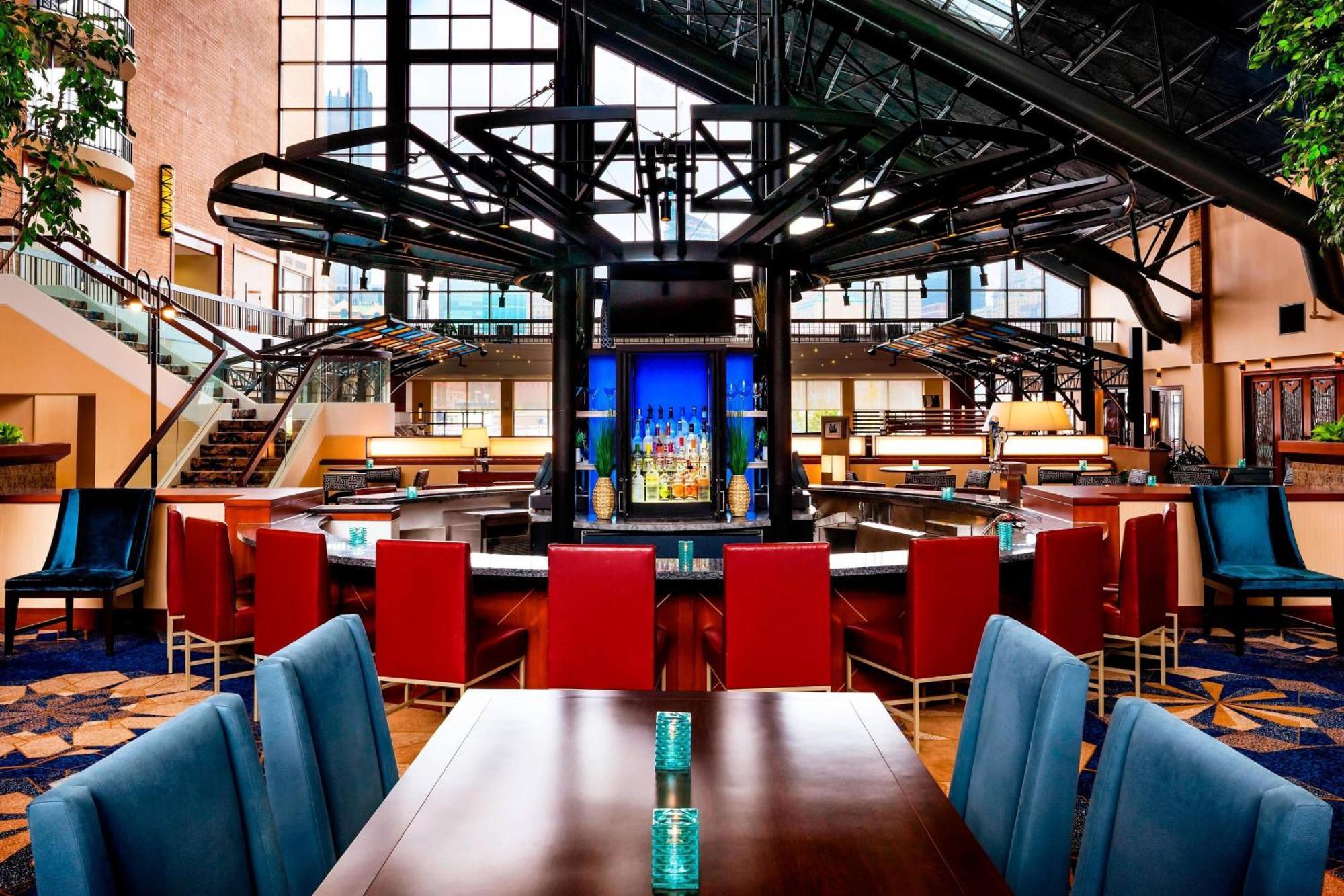 Sheraton Pittsburgh Hotel At Station Square Bagian luar foto
