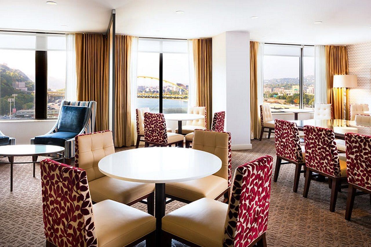 Sheraton Pittsburgh Hotel At Station Square Bagian luar foto